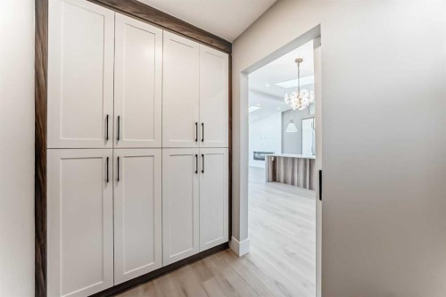 1 Cherovan Drive Sw, Calgary, AB - Indoor Photo Showing Other Room