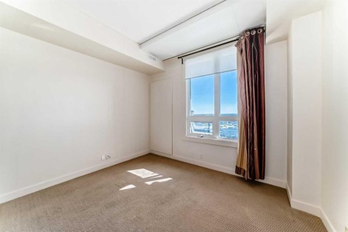 1308-8710 Horton Road Sw, Calgary, AB - Indoor Photo Showing Other Room