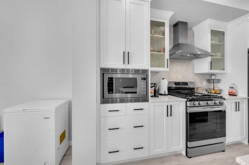 220 Cornerstone Grove Ne, Calgary, AB - Indoor Photo Showing Kitchen