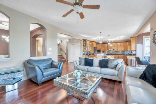 89 Springborough Boulevard Sw, Calgary, AB - Indoor Photo Showing Living Room