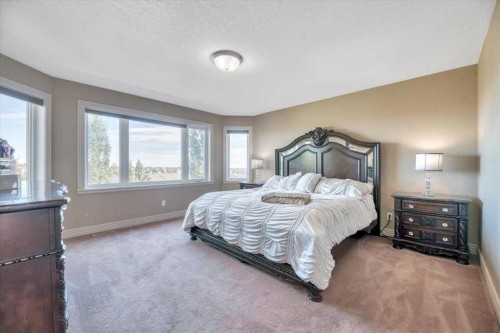 89 Springborough Boulevard Sw, Calgary, AB - Indoor Photo Showing Bedroom