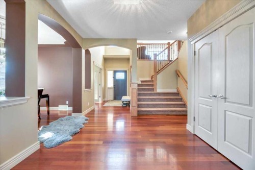 89 Springborough Boulevard Sw, Calgary, AB - Indoor Photo Showing Other Room