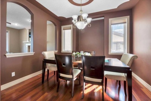 89 Springborough Boulevard Sw, Calgary, AB - Indoor Photo Showing Dining Room