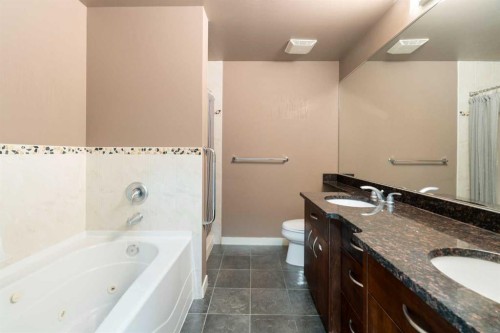 1901-1088 6 Avenue Sw, Calgary, AB - Indoor Photo Showing Bathroom