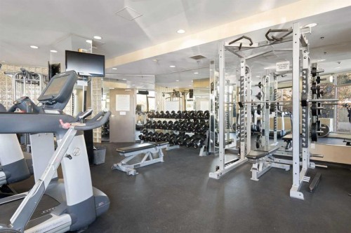 1901-1088 6 Avenue Sw, Calgary, AB - Indoor Photo Showing Gym Room