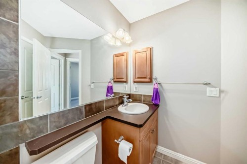 130 Panamount View Nw, Calgary, AB - Indoor Photo Showing Bathroom
