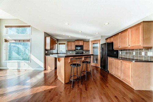 130 Panamount View Nw, Calgary, AB - Indoor Photo Showing Kitchen