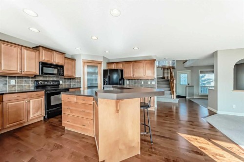 130 Panamount View Nw, Calgary, AB - Indoor Photo Showing Kitchen