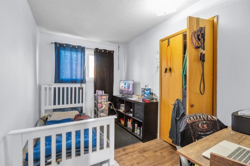 4419 Marlborough Drive Ne, Calgary, AB - Indoor Photo Showing Other Room