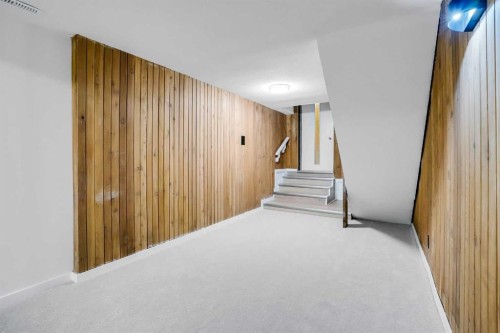 31-29066 Range Road 52, Rural Mountain View County, AB - Indoor Photo Showing Other Room