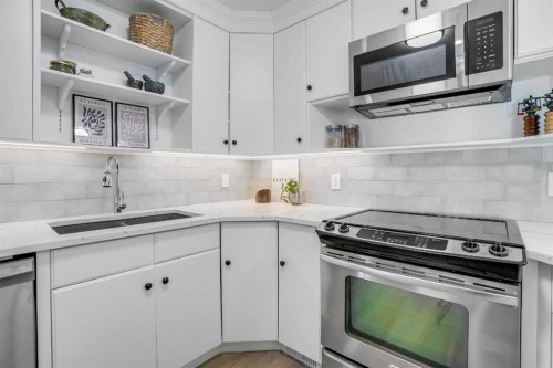 31-29066 Range Road 52, Rural Mountain View County, AB - Indoor Photo Showing Kitchen