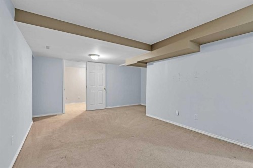147 Scenic Way Nw, Calgary, AB - Indoor Photo Showing Other Room