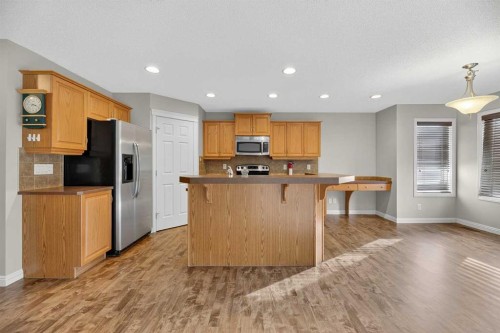 332 Sagewood Landing Sw, Airdrie, AB - Indoor Photo Showing Kitchen