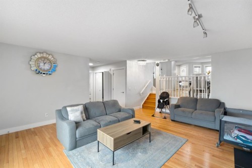 169 Coral Sands Terrace Ne, Calgary, AB - Indoor Photo Showing Living Room