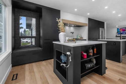 129 Sundown Place Se, Calgary, AB - Indoor