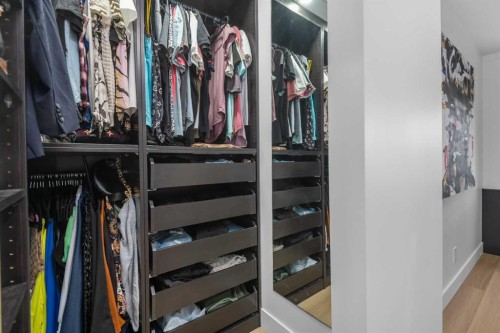 129 Sundown Place Se, Calgary, AB - Indoor With Storage