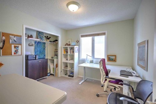 82 Mt Gibraltar Heights Se, Calgary, AB - Indoor Photo Showing Office