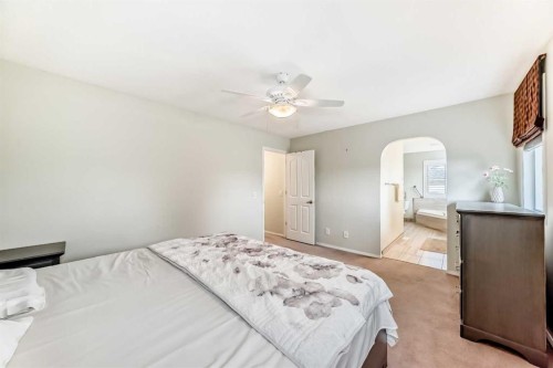 82 Mt Gibraltar Heights Se, Calgary, AB - Indoor Photo Showing Bedroom