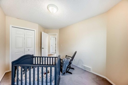 82 Mt Gibraltar Heights Se, Calgary, AB - Indoor