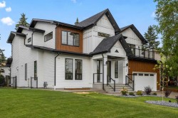 12 Vardana Place NW Calgary, AB T3A 0C5