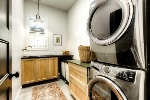 11-29327 Range Road 52, Rural Mountain View County, AB - Indoor Photo Showing Laundry Room
