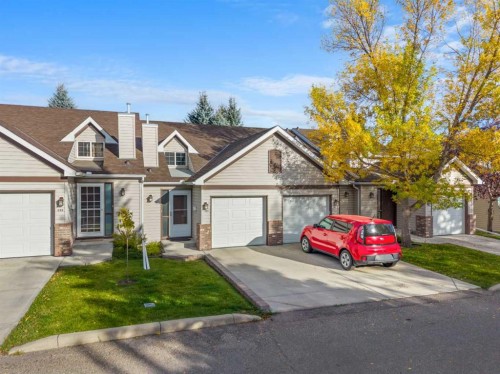 147 Somervale Park Sw, Calgary, AB - Outdoor With Facade