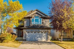 77 Somerset Circle SW Calgary, AB T2Y 3P7