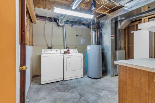 110 West Creek Bay, Chestermere, AB - Indoor Photo Showing Laundry Room