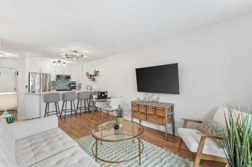 607-738 3 Avenue Sw, Calgary, AB - Indoor Photo Showing Living Room