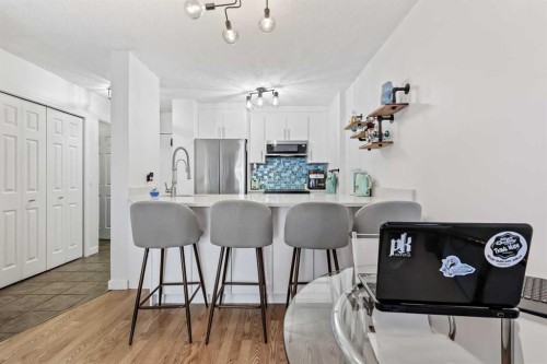 607-738 3 Avenue Sw, Calgary, AB - Indoor Photo Showing Other Room