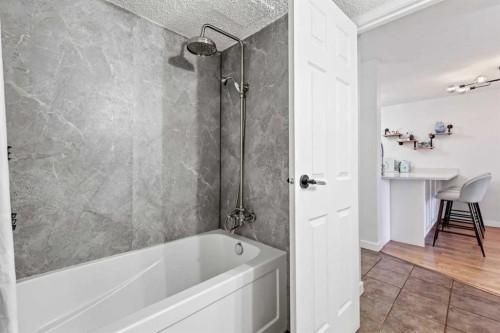 607-738 3 Avenue Sw, Calgary, AB - Indoor Photo Showing Bathroom