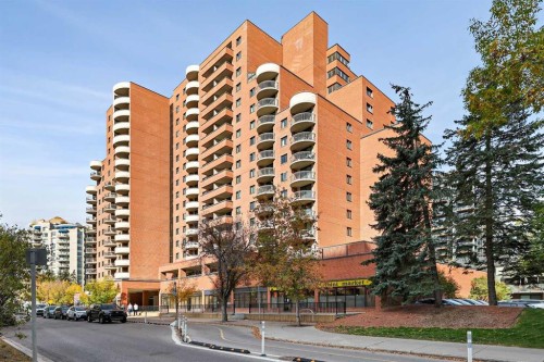 607-738 3 Avenue Sw, Calgary, AB - Outdoor With Balcony With Facade