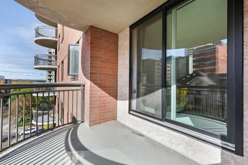 607-738 3 Avenue Sw, Calgary, AB - Outdoor With Balcony With Exterior