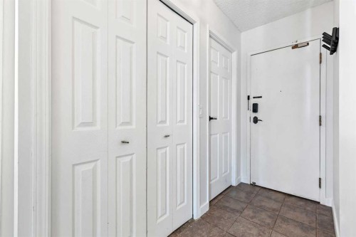 607-738 3 Avenue Sw, Calgary, AB - Indoor Photo Showing Other Room