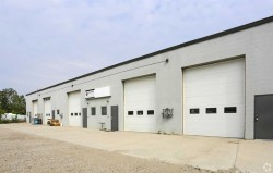 12416 Barlow Trail NE Calgary, AB T3N 2P8