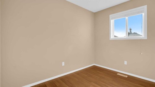 40 Saddlefield Road Ne, Calgary, AB - Indoor Photo Showing Other Room
