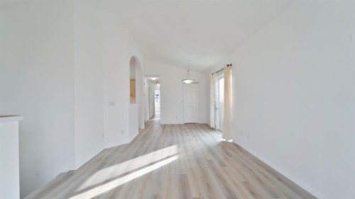 215 Taravista Drive, Calgary, AB - Indoor Photo Showing Other Room