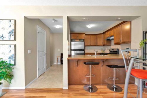 14 Windstone Lane Sw, Airdrie, AB - Indoor Photo Showing Kitchen