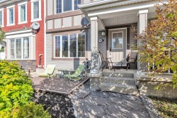 14 Windstone Lane SW Airdrie, AB T4B 0N7