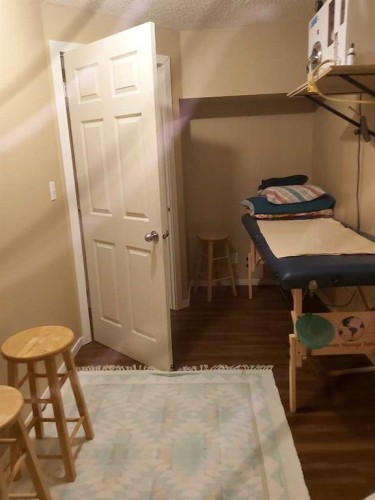 14 Windstone Lane Sw, Airdrie, AB - Indoor Photo Showing Other Room