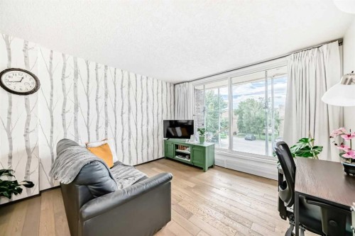 305-635 57 Avenue Sw, Calgary, AB - Indoor