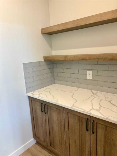 679 Anderson Close Nw, Diamond Valley, AB - Indoor