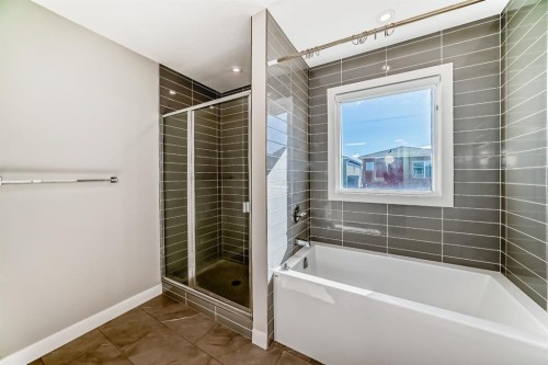 321 Carringvue Place Nw, Calgary, AB - Indoor Photo Showing Bathroom