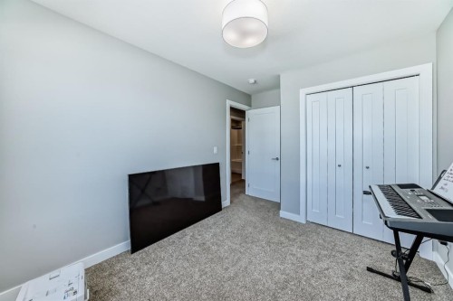 321 Carringvue Place Nw, Calgary, AB - Indoor