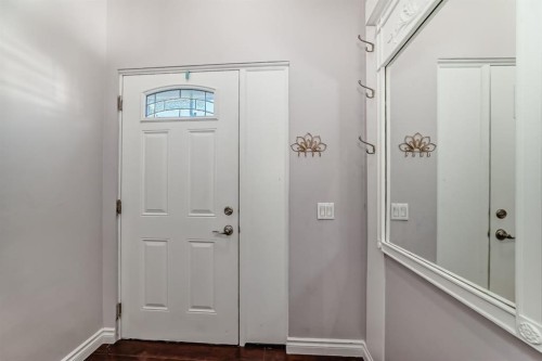 724D Raynard Crescent Se, Calgary, AB - Indoor Photo Showing Other Room