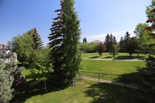 185 Hamptons Square Nw, Calgary, AB - Outdoor