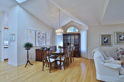 185 Hamptons Square Nw, Calgary, AB - Indoor Photo Showing Dining Room