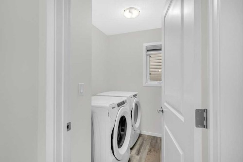 749 Windrow Manor Sw, Airdrie, AB - Indoor Photo Showing Laundry Room