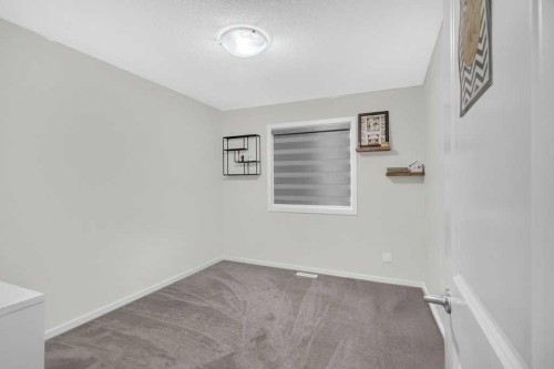 749 Windrow Manor Sw, Airdrie, AB - Indoor Photo Showing Other Room