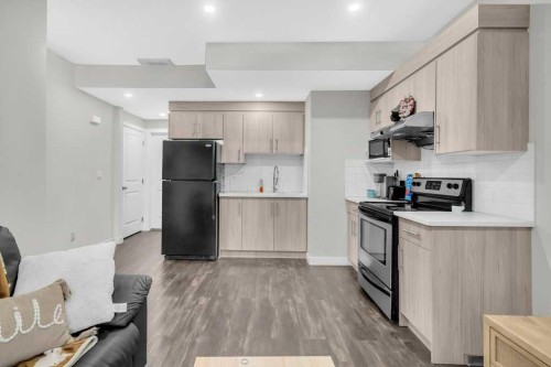 749 Windrow Manor Sw, Airdrie, AB - Indoor Photo Showing Kitchen With Stainless Steel Kitchen